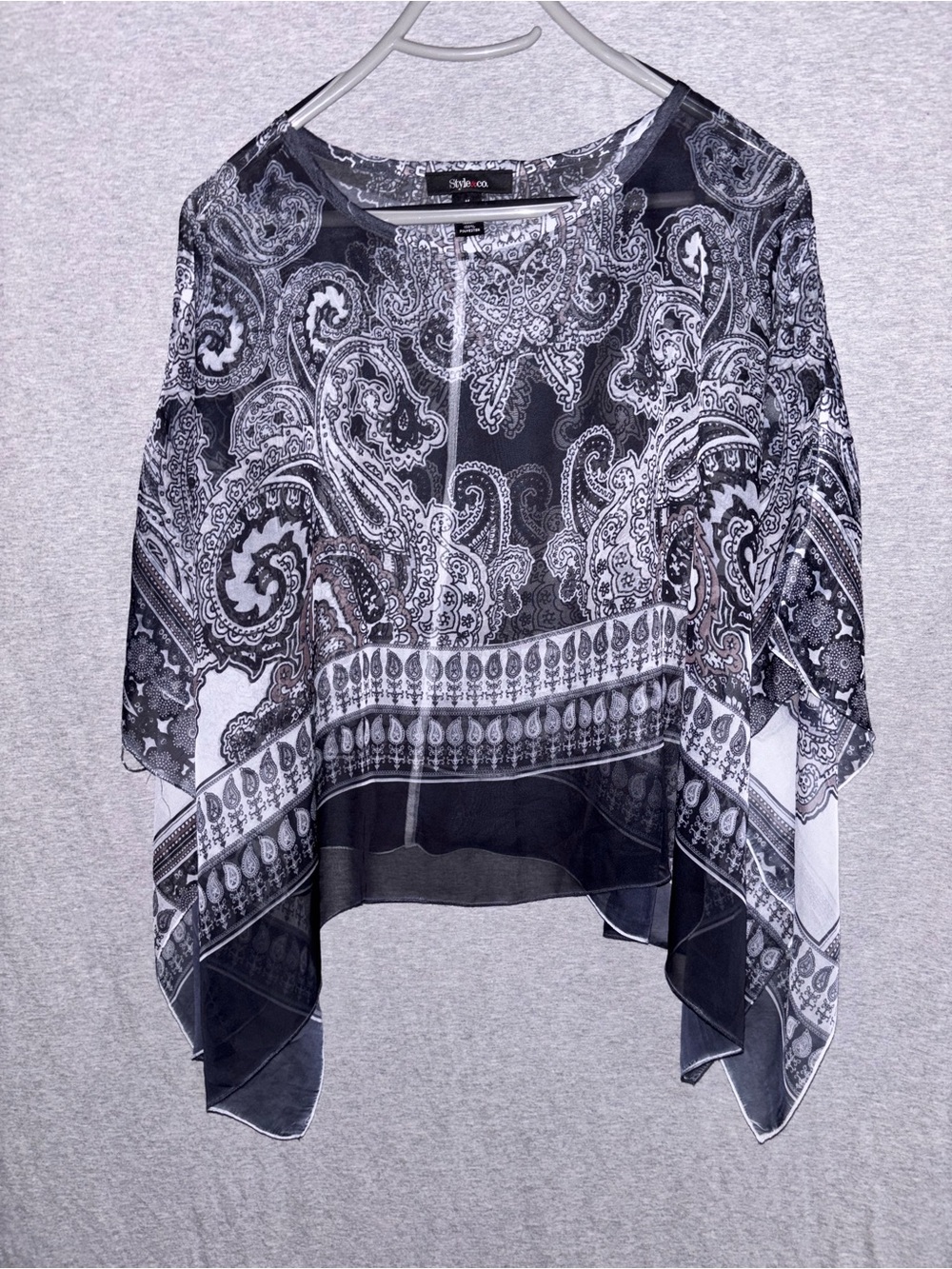 Style&co Sheer Dark Gray & White Paisley Poncho Top
